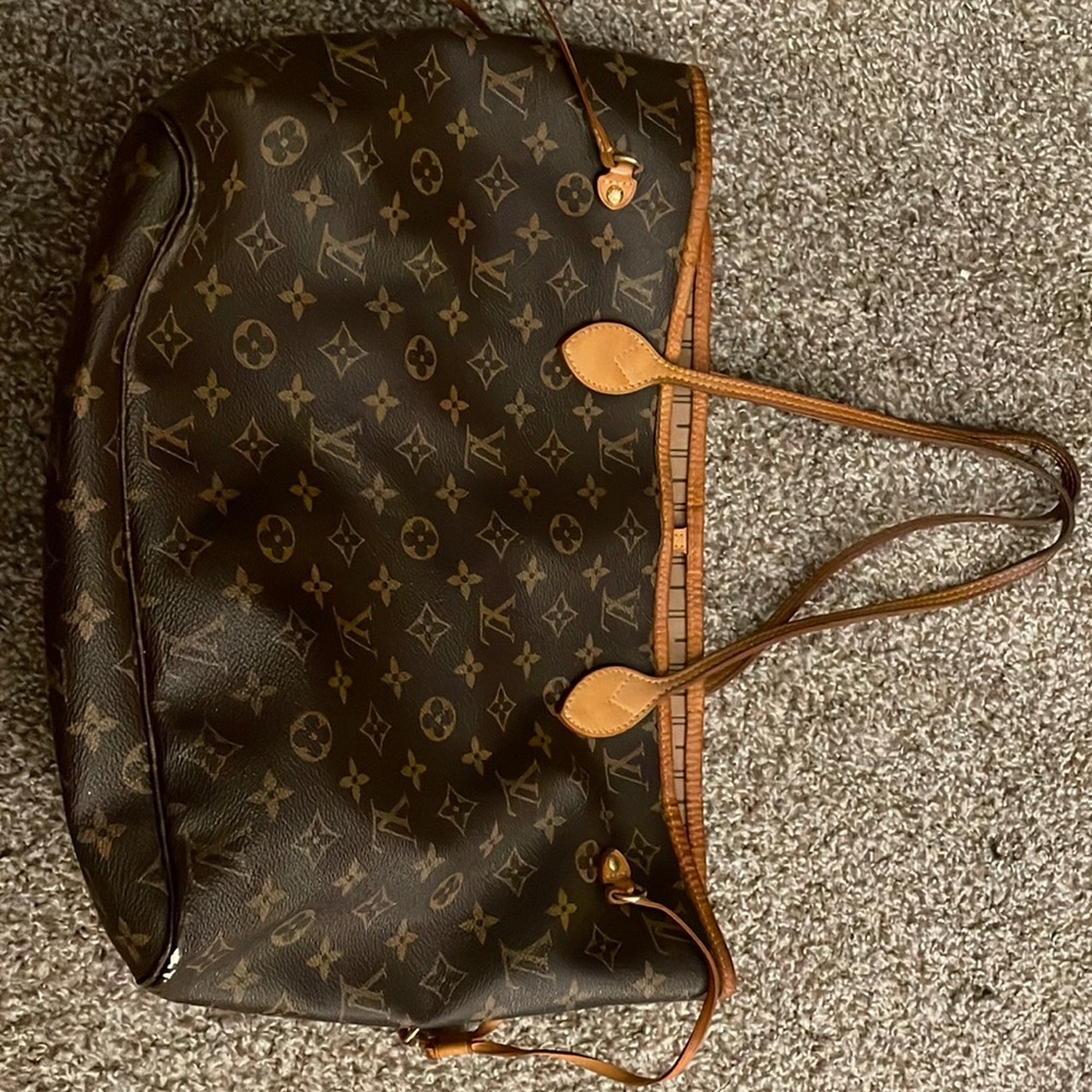 Used Authentic Louis Vuitton
